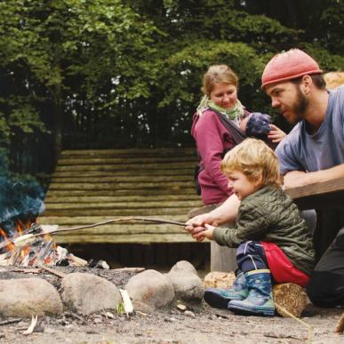 Bålhygge, Røverknolden